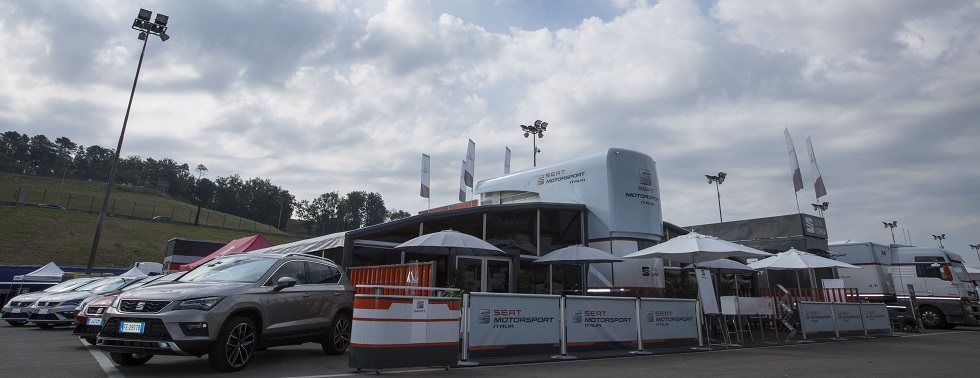 Seat Motorsport Italia - Gare MR5D2409.JPG
